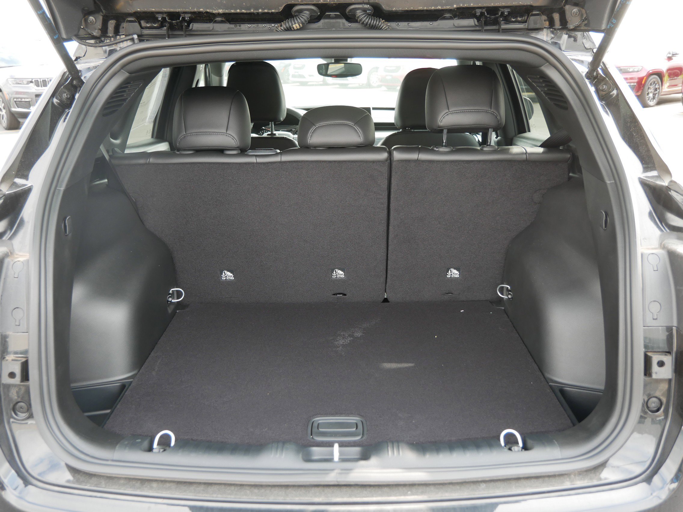 2025 Jeep Compass Latitude photo 2