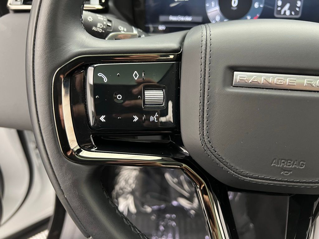 2024 Land Rover Range Rover Velar S photo 18