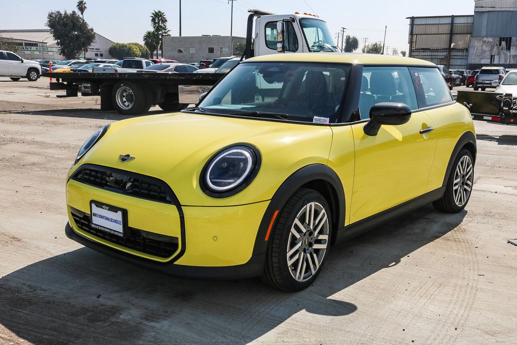 2025 Mini Cooper Signature photo 3
