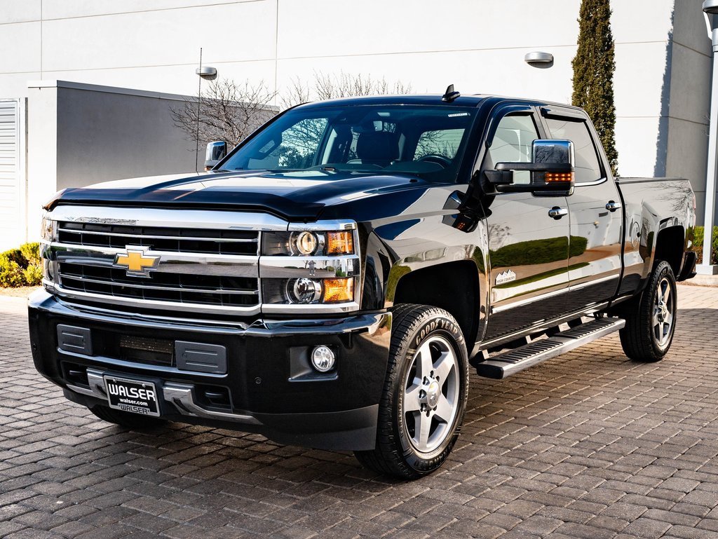 2018 Chevrolet Silverado 2500HD High Country's photo