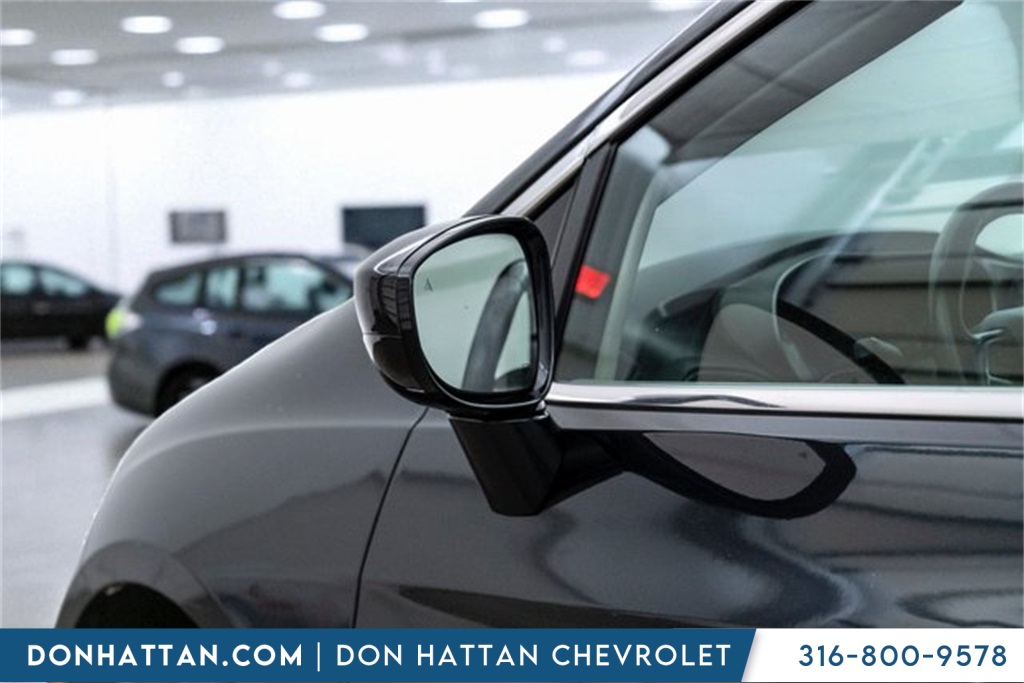 2020 Chrysler Pacifica Touring L photo 32
