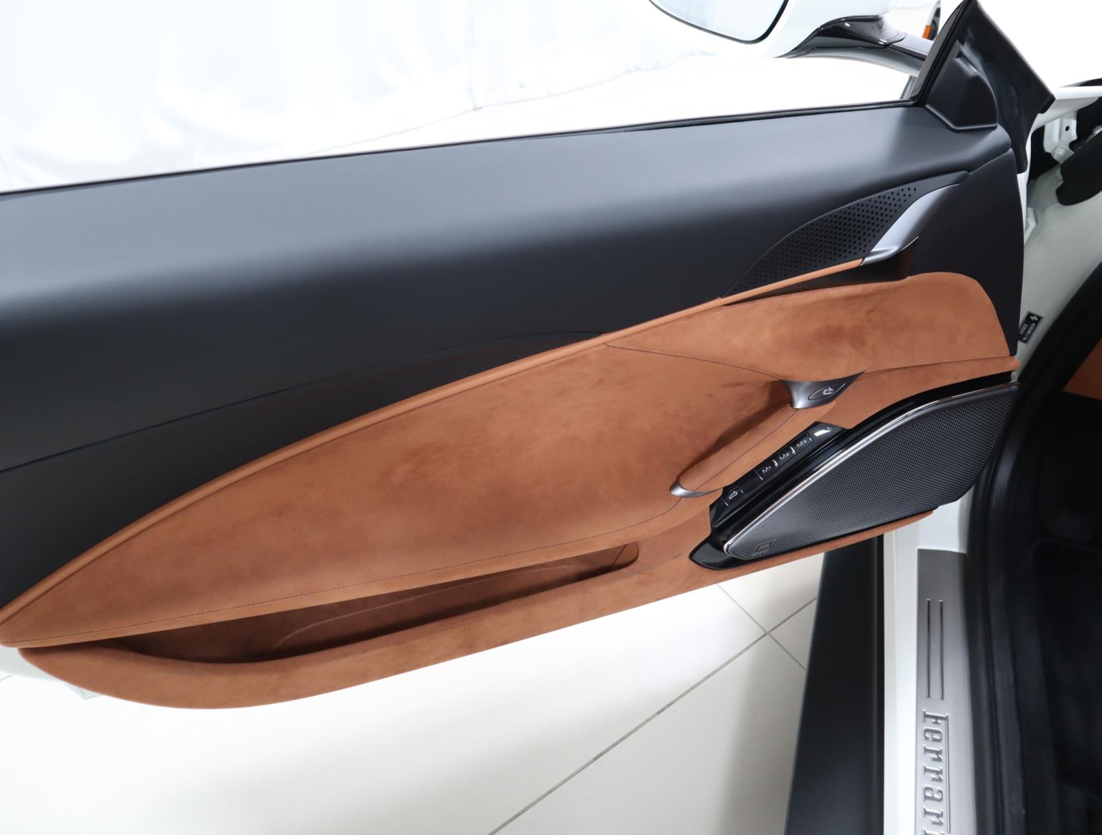 2024 Ferrari Roma Spider photo 23