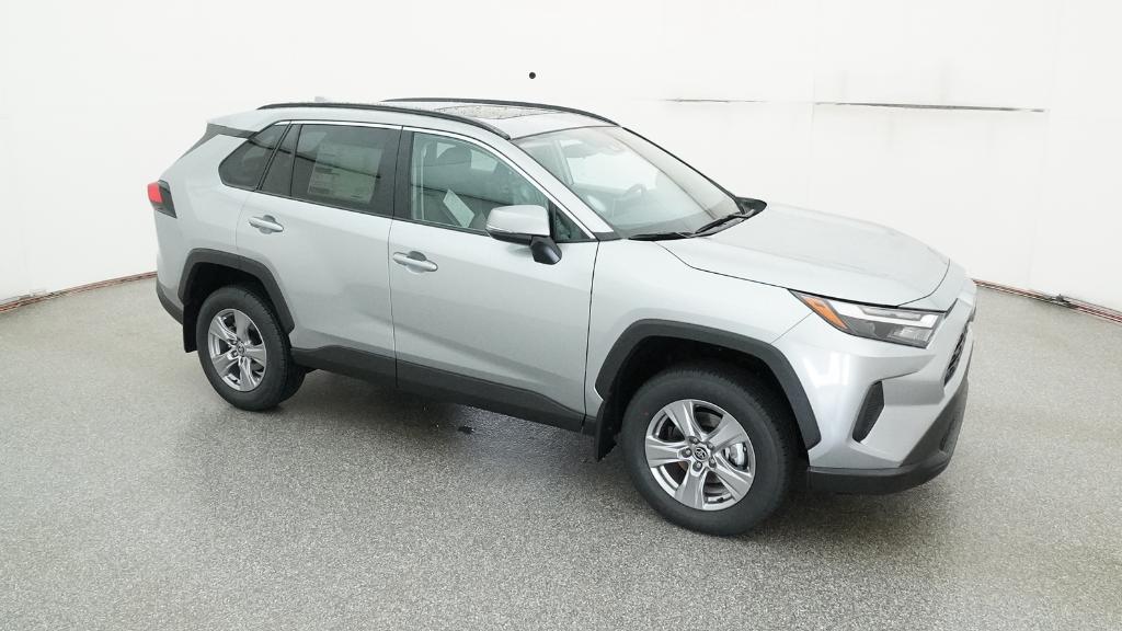 2025 Toyota RAV4 XLE photo 27