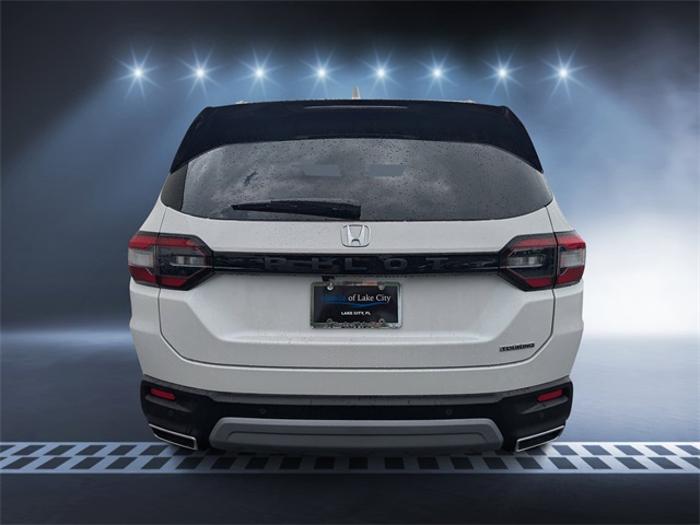 2025 Honda Pilot Touring photo 3