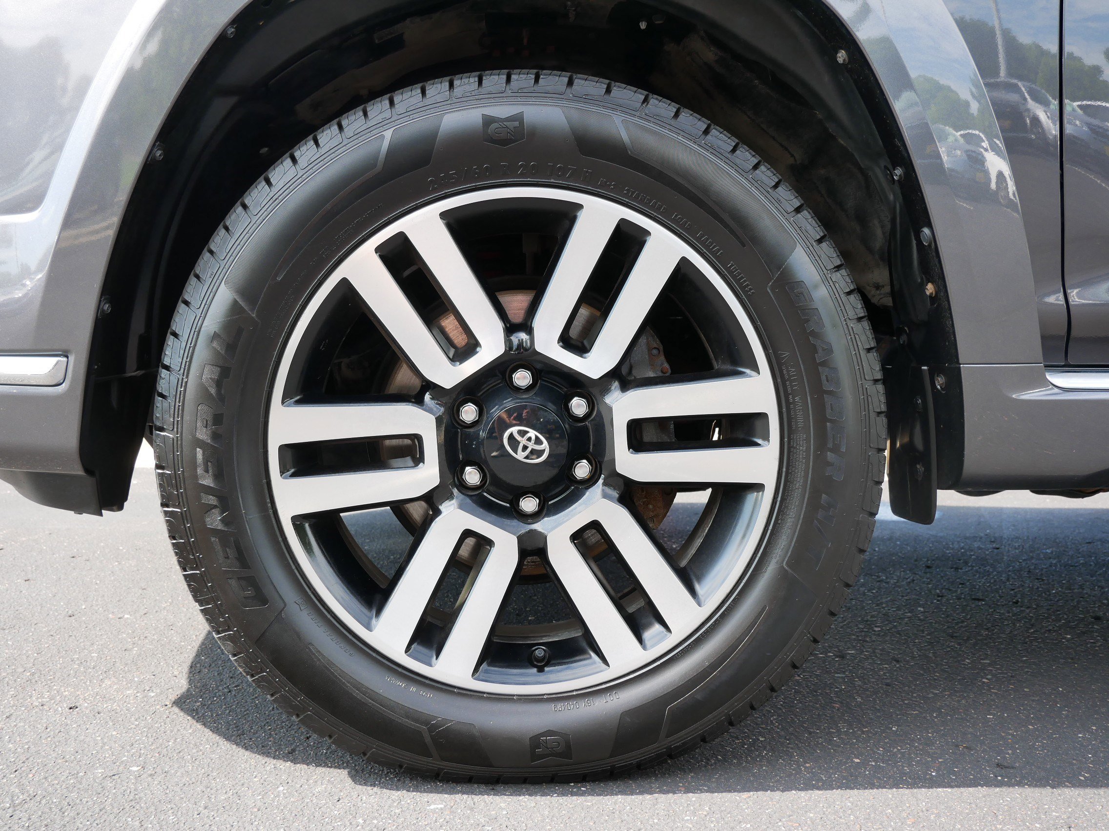 2022 Toyota 4Runner Limited photo 13