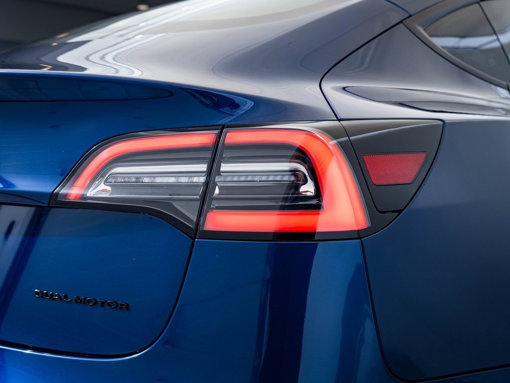 2021 Tesla Model 3 Long Range photo 8