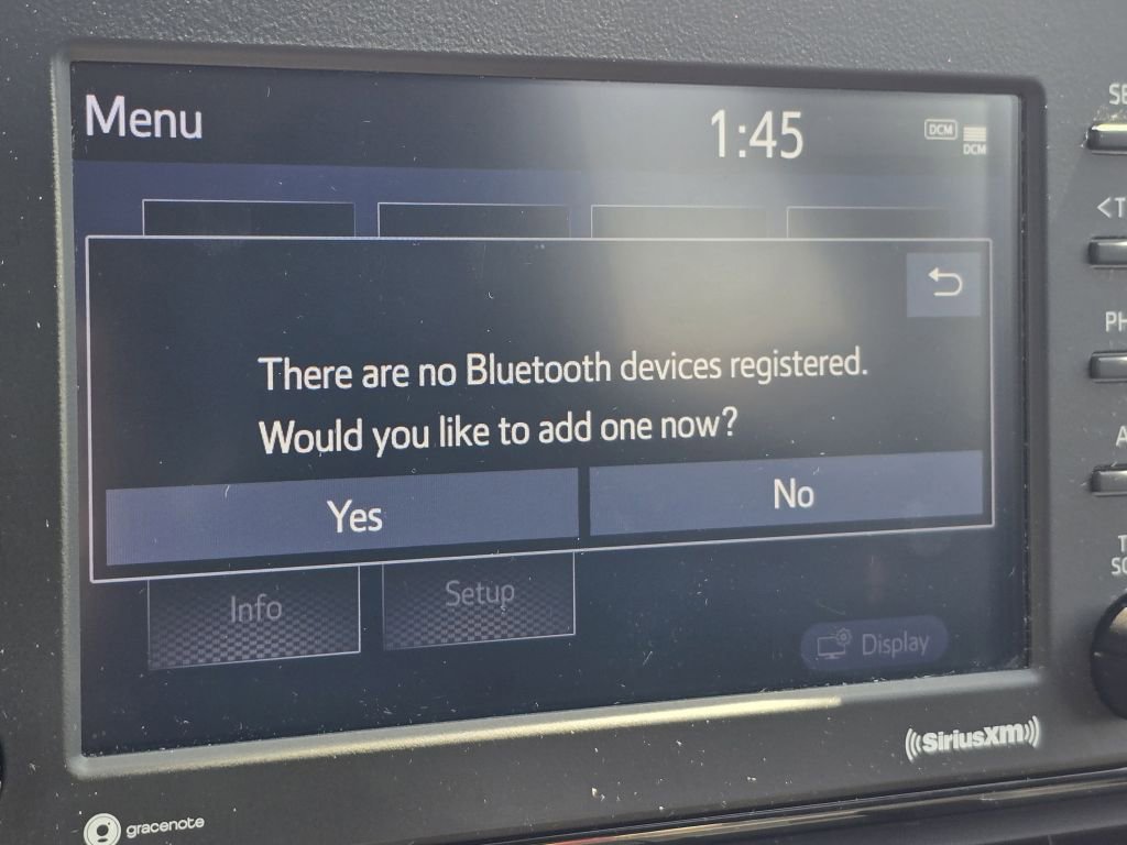 2022 Toyota RAV4 Hybrid LE photo 5