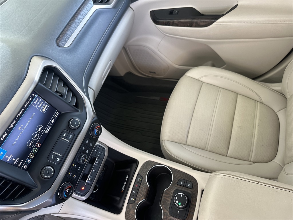 2021 Gmc Acadia Denali photo 19