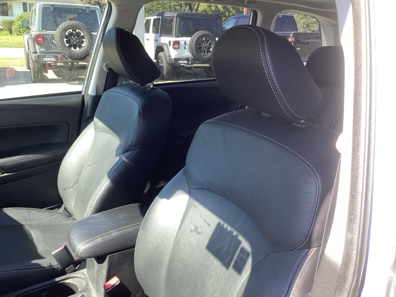 2016 Subaru Forester 2.5i Limited photo 12