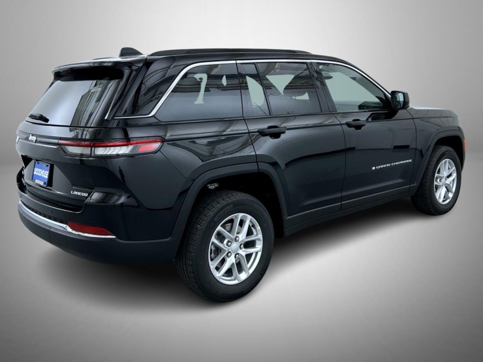 2025 Jeep Grand Cherokee Laredo X photo 2