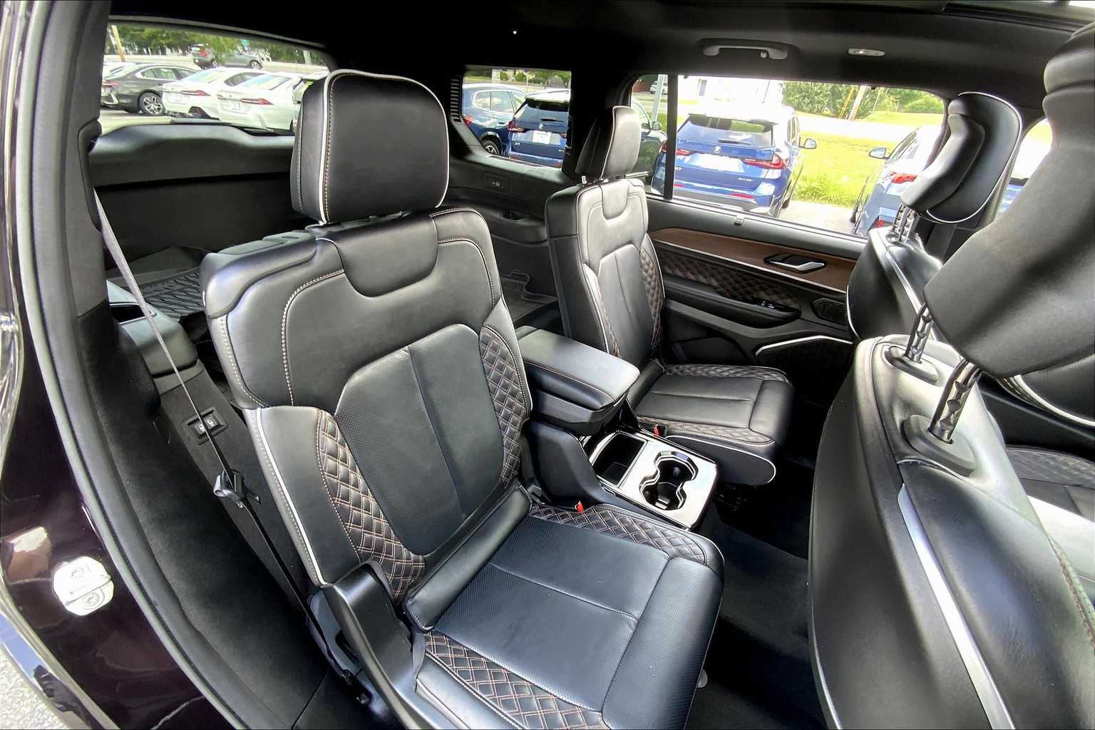 2023 Jeep Grand Cherokee L Summit photo 19