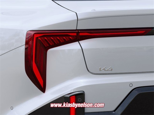 2025 Kia K4 GT-Line Turbo photo 9