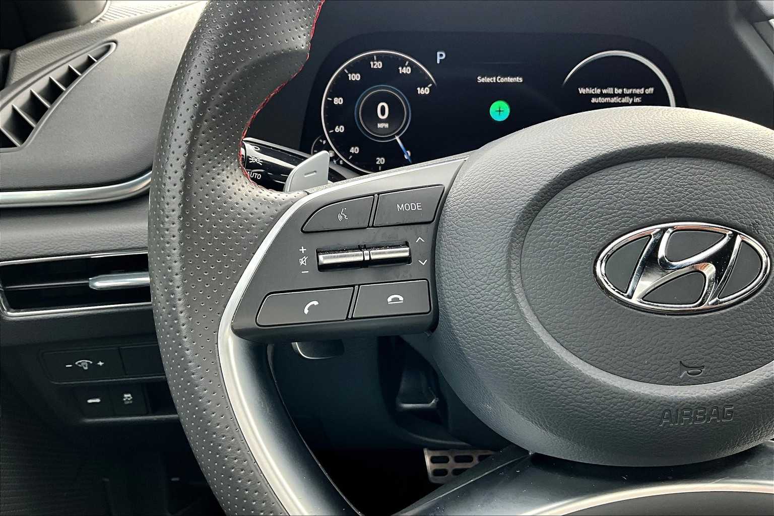 2022 Hyundai Sonata SEL Plus photo 23