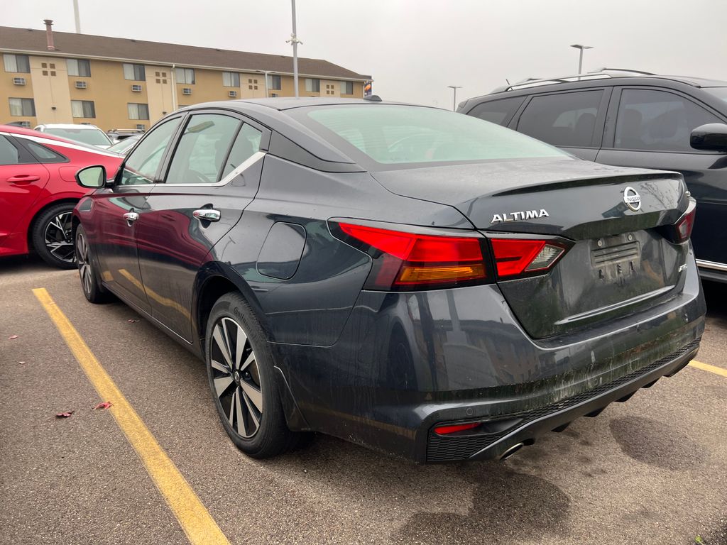 2020 Nissan Altima 2.5 SV photo 4
