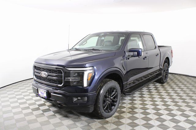 2025 Ford F-150 Lariat photo 3