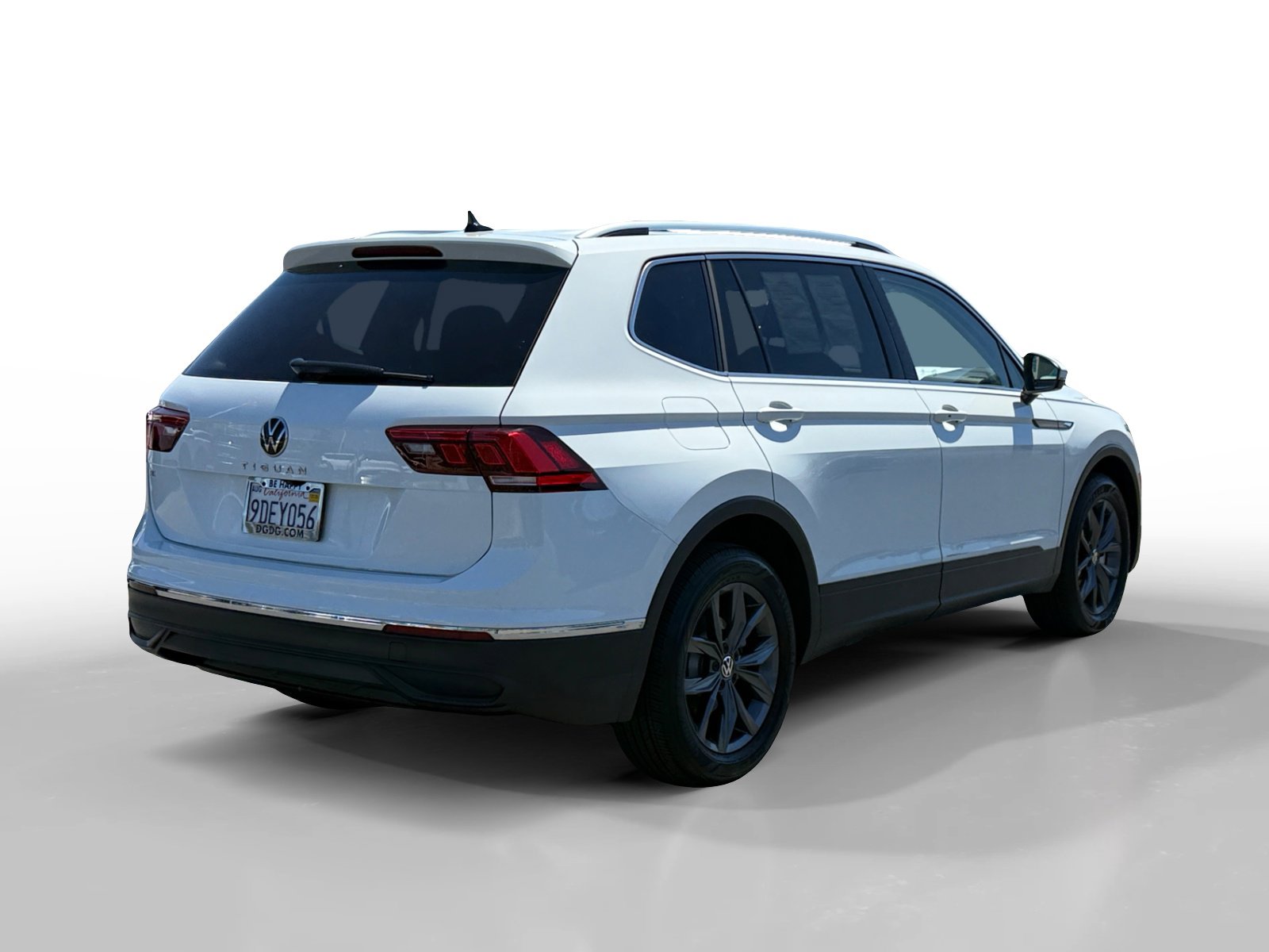 2022 Volkswagen Tiguan SE photo 5