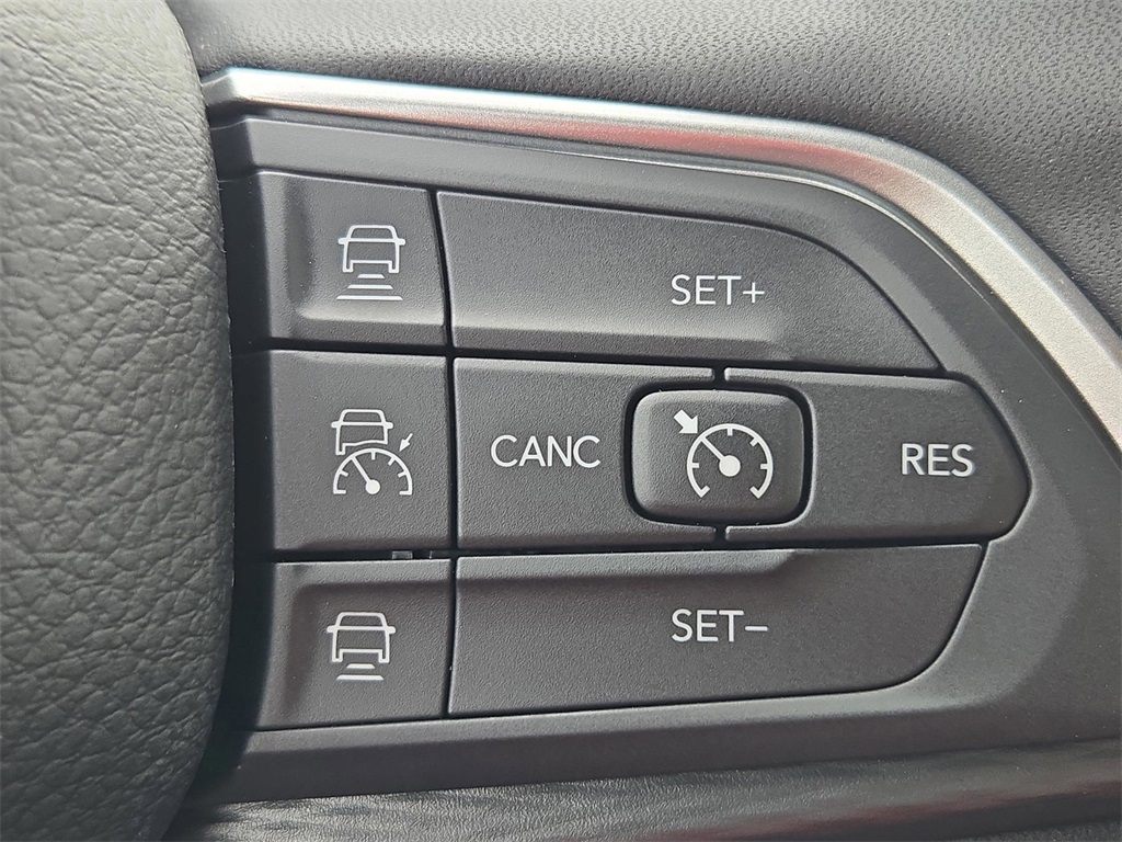 2025 Jeep Grand Cherokee Altitude X photo 27