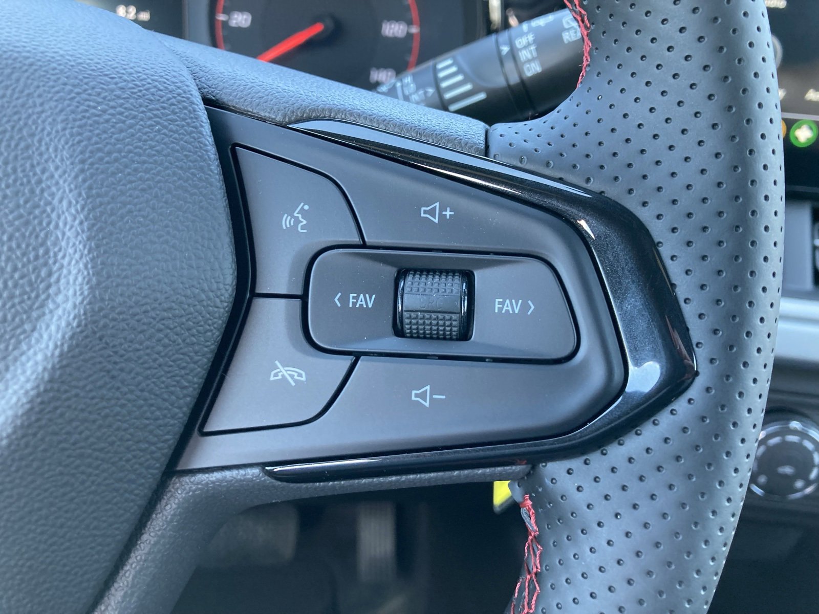 2026 Chevrolet Trax photo 16