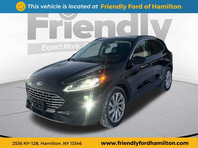 2022 Ford Escape Titanium's photo