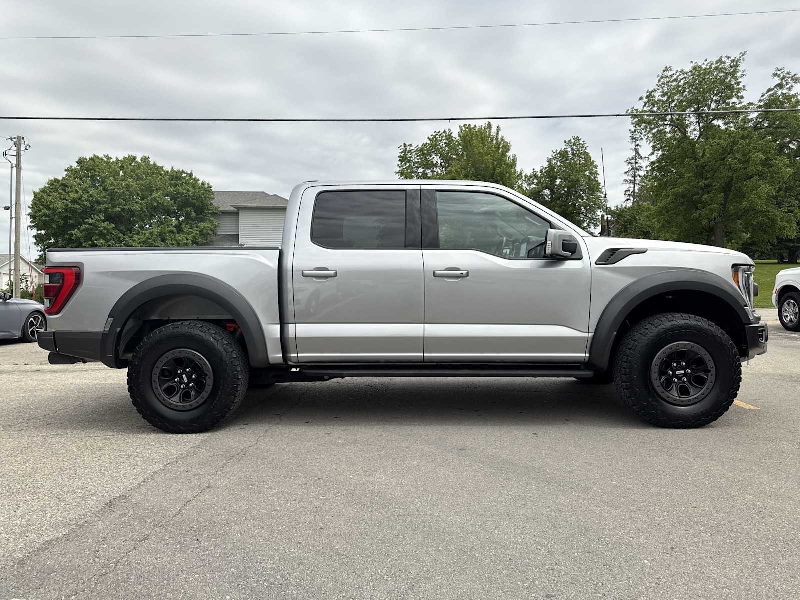 2023 Ford F-150 Raptor photo 4