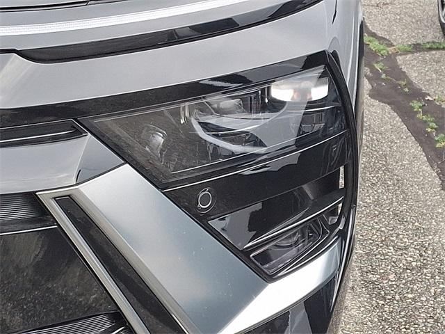 2026 Hyundai Sonata Hybrid Limited photo 4