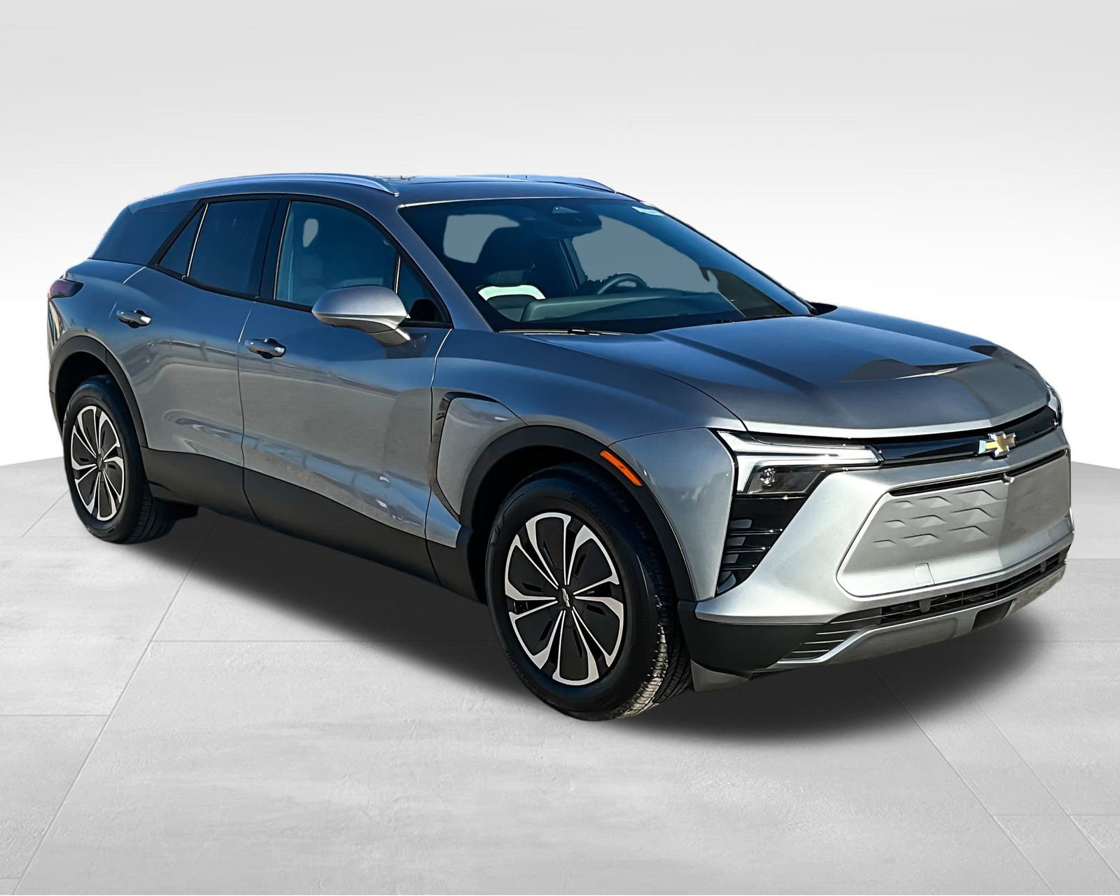 2025 Chevrolet Blazer EV photo 3