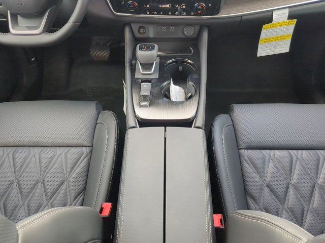 2025 Nissan Rogue Platinum photo 19