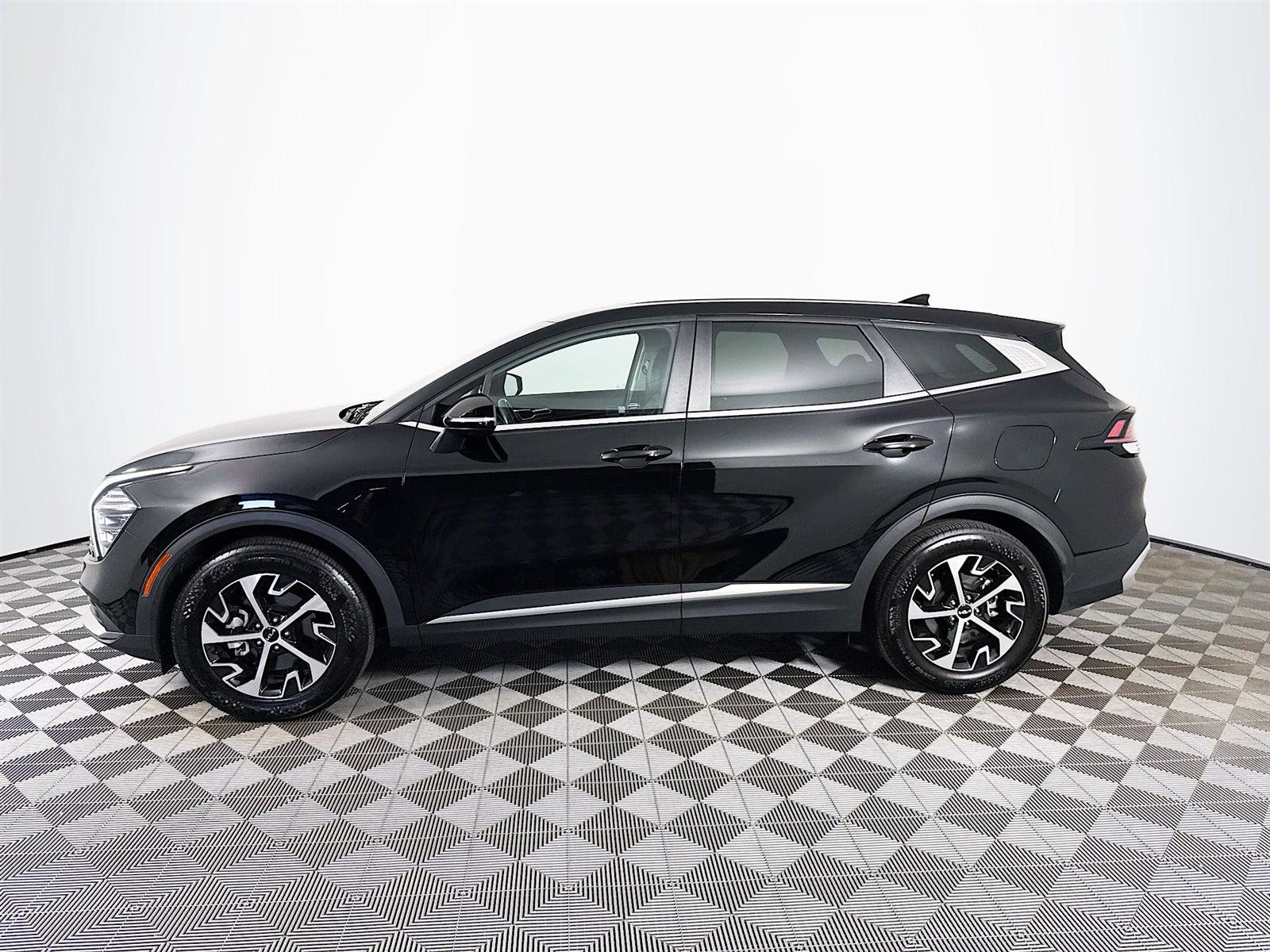 2025 Kia Sportage EX photo 4