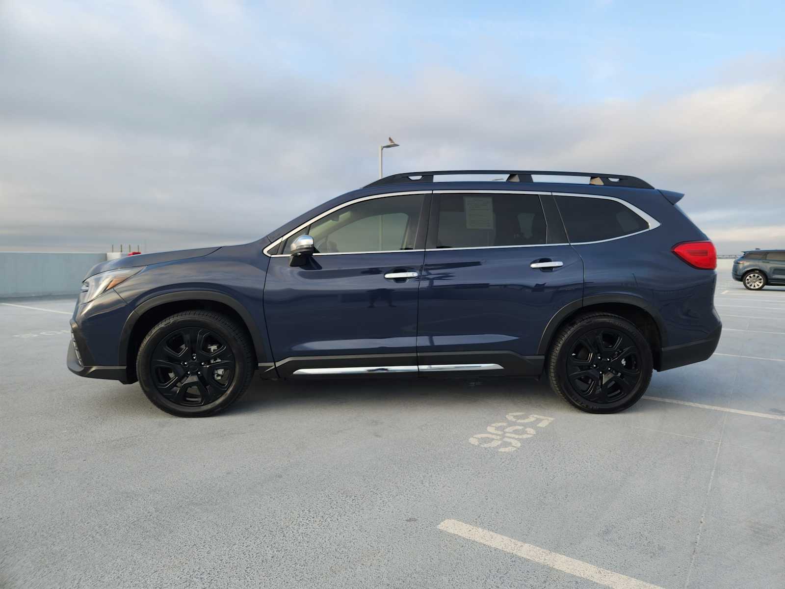 2023 Subaru Ascent Touring photo 4