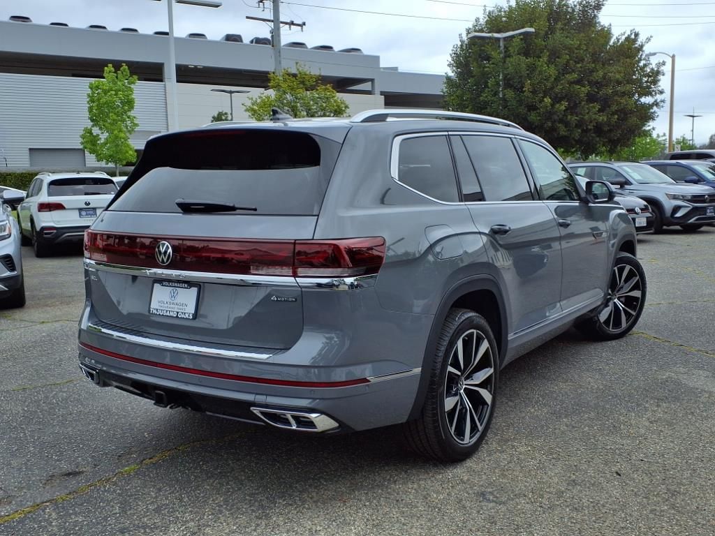 2025 Volkswagen Atlas SEL Premium R-Line photo 4