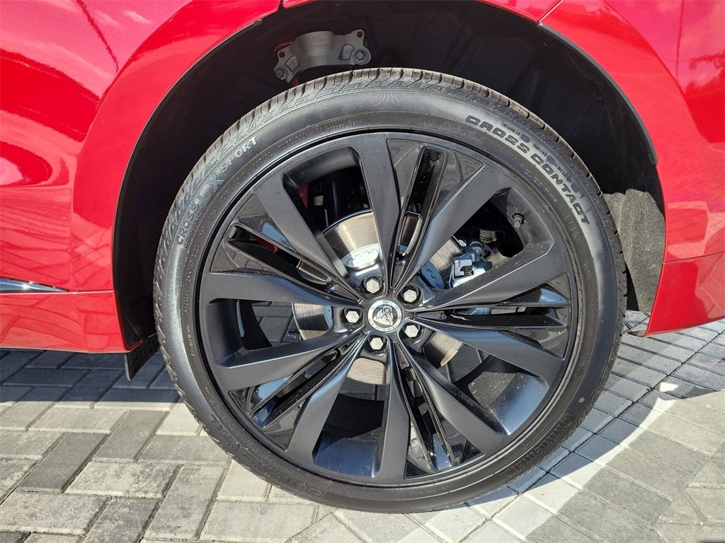 2026 Jaguar F-PACE P400 R-Dynamic S photo 12