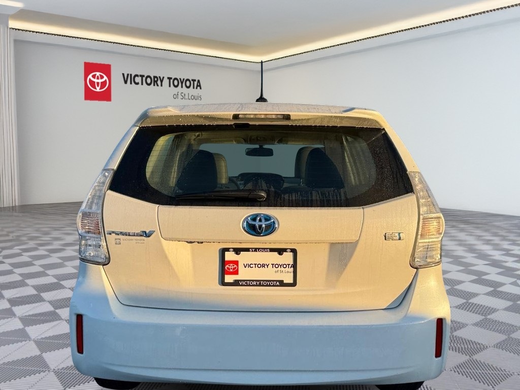2012 Toyota Prius V Five photo 4