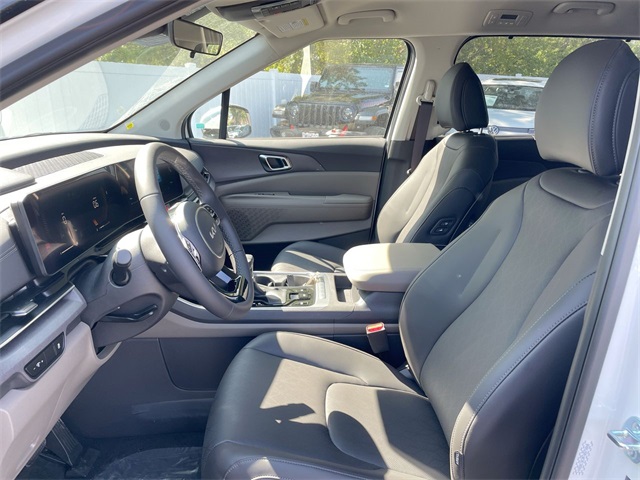 2026 Kia Carnival EX photo 32