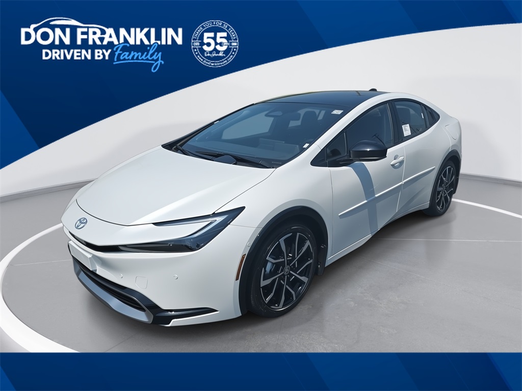 2025 Toyota Prius XSE Premium's photo
