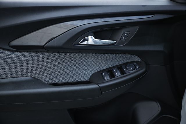 2023 Chevrolet Trailblazer LT photo 14