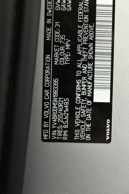 2022 VOLVO XC60 - Image 37