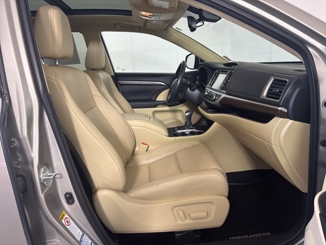 2015 Toyota Highlander Limited Platinum photo 4