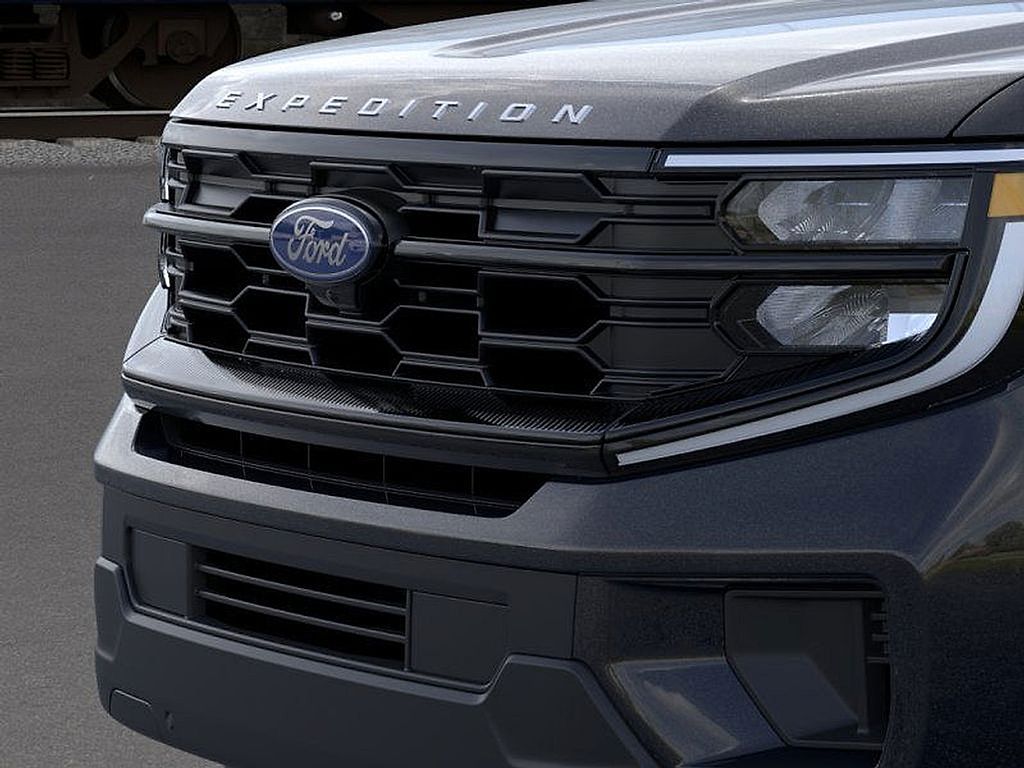 2025 Ford Expedition MAX photo 14