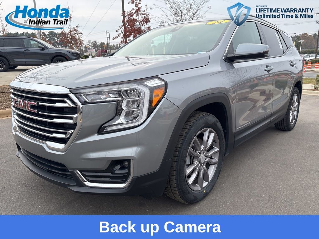 2024 GMC Terrain SLT's photo