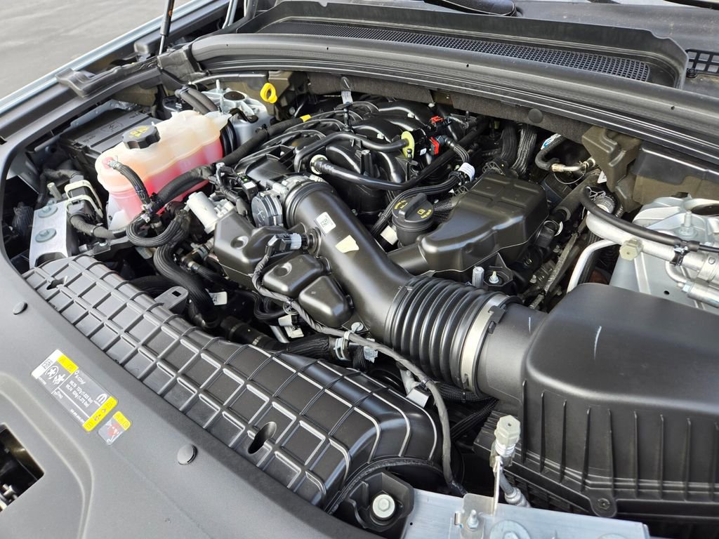 2023 Jeep Grand Cherokee Laredo photo 16