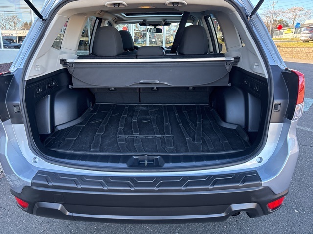 2024 Subaru Forester Premium Base photo 4