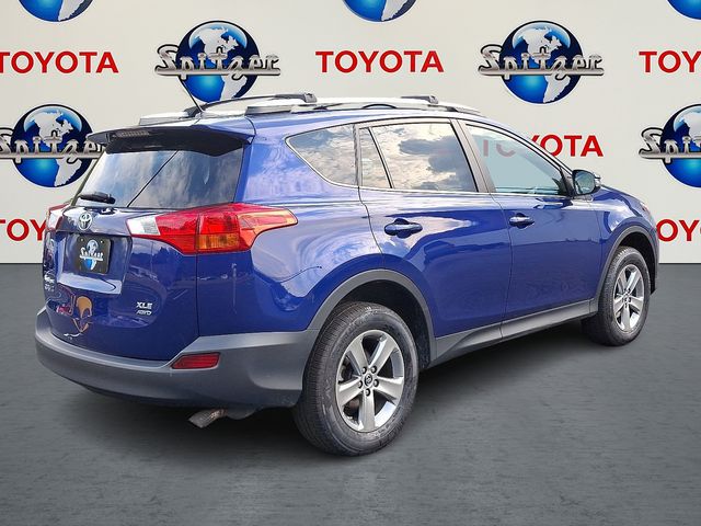 2015 Toyota RAV4 XLE photo 6