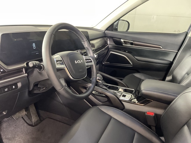 2025 Kia Telluride S photo 19