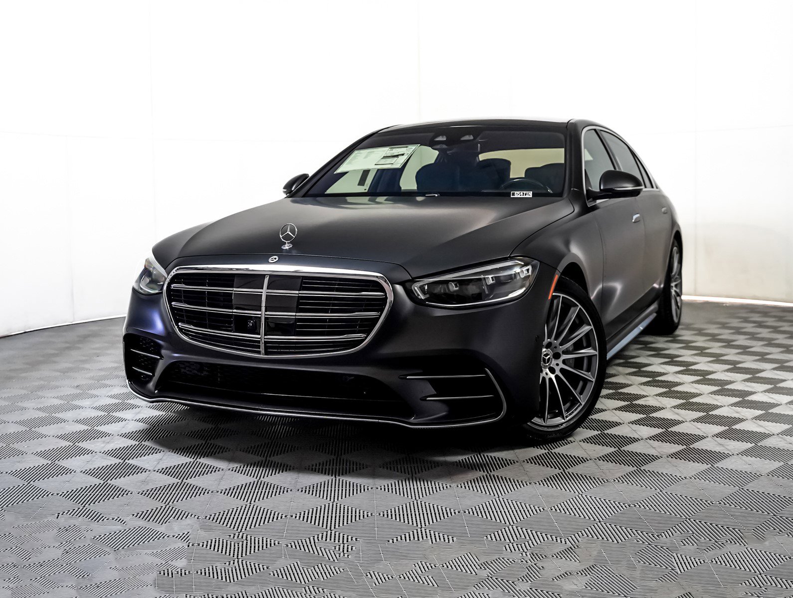 2026 Mercedes-Benz S-Class S 580's photo