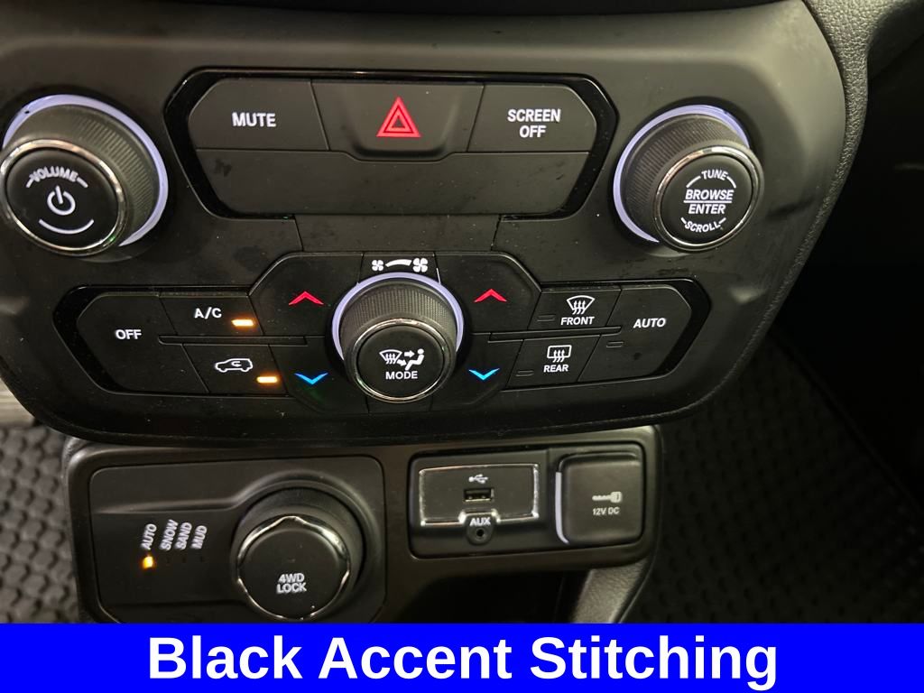 2020 Jeep Renegade Altitude photo 12