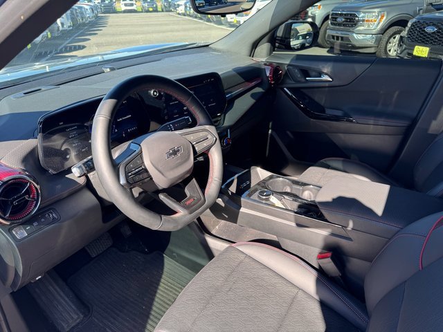 2025 Chevrolet Equinox RS photo 3