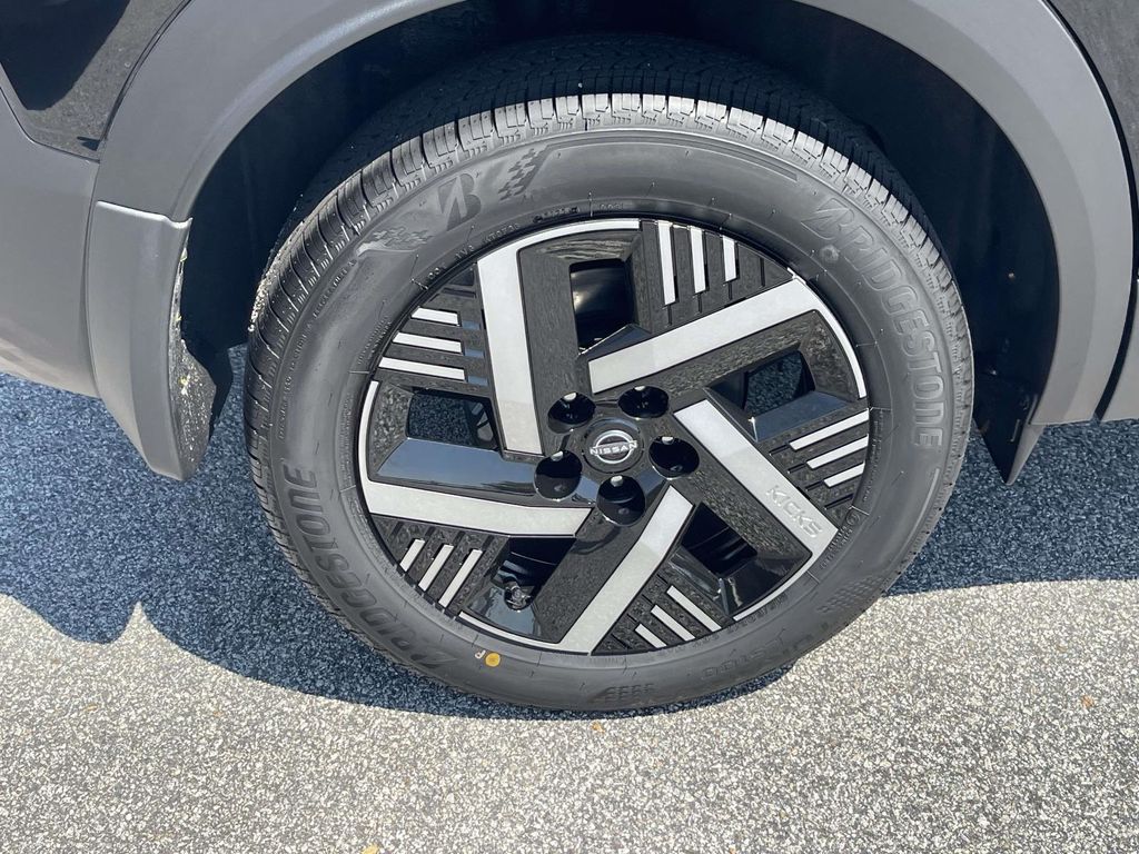 2026 Nissan Kicks SV photo 6