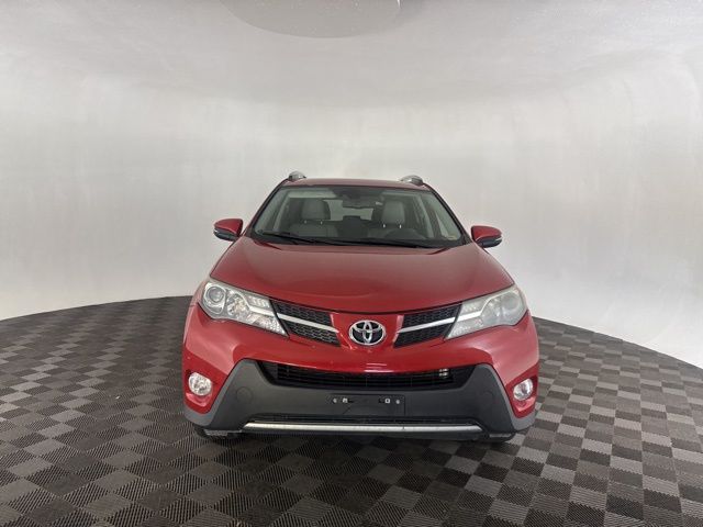 2015 Toyota RAV4 Limited photo 2