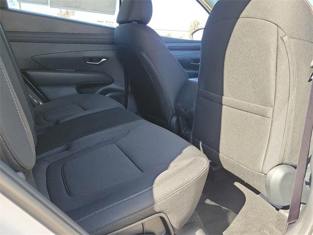 2025 Hyundai Tucson SE photo 18