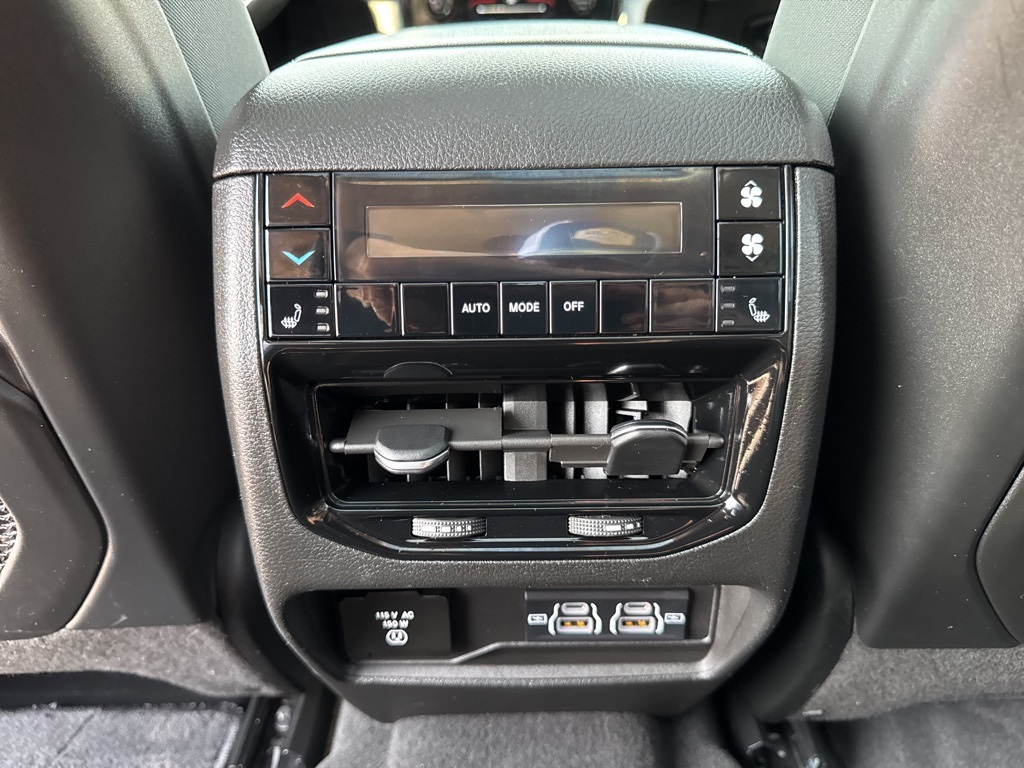 2021 Jeep Grand Cherokee Limited photo 26